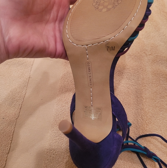 Vince Camuto Strappy heels - Picture 3 of 8